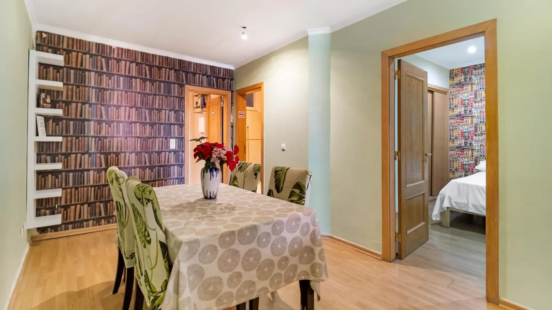 Santa Apolonia Apartment Лиссабон